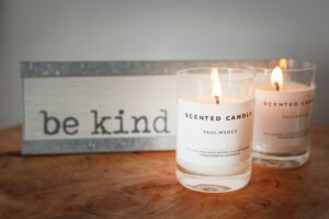Candles to gift to a new neighbor
