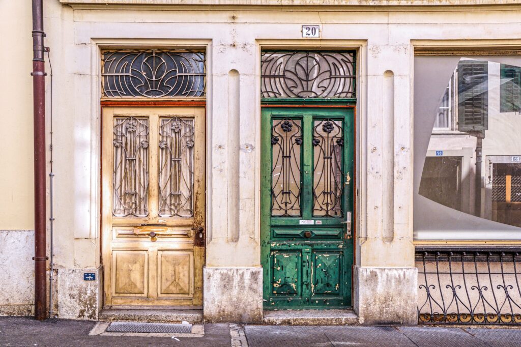 New Neighborhood Checklist: 15 Things To Do When You Move In 2 Neighbors
